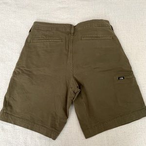 The North Face Bermuda Shorts 9” Inseam Sz 32